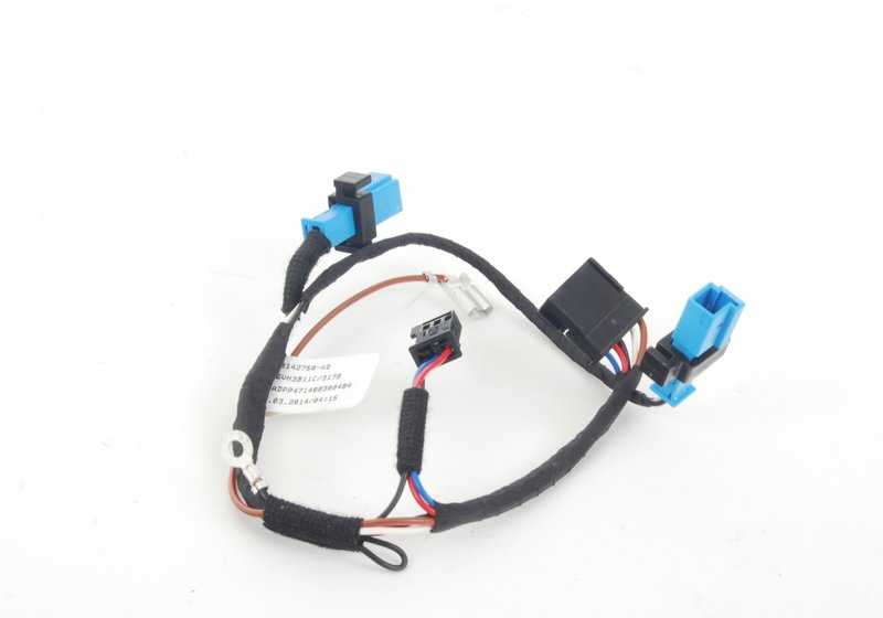 Steering Wheel Connection Cable for BMW 1 Series F20, F21, F52, 2 Series F22, F23, F45, F46, F87, 3 Series F30, F31, F34, F35, F80, 4 Series F32, F33, F36, F82, F83, X1 F48, X2 F39, X3 F25, X4 F26, X5 F15, F85, X6 F16, F86 (OEM 32307848335). Genuine BMW