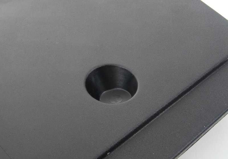 Soporte izquierdo OEM 51478122391 para BMW E36. Original BMW.