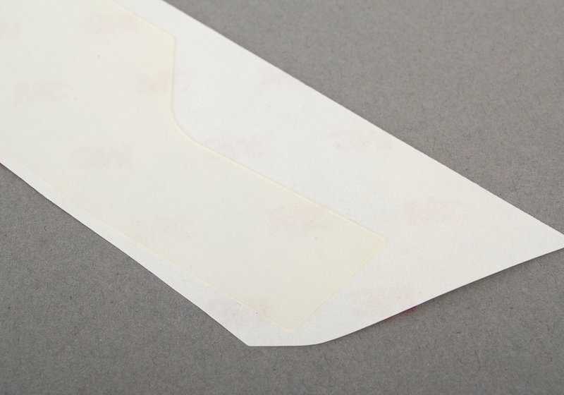 Lámina protectora izquierda OEM 51148410661 para BMW Z3 {E36 todos los modelos: 1.8, 1.9, 2.0} con cambio manual y automático. Original BMW.