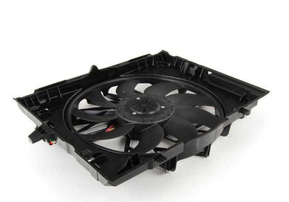 Complete fan with OEM housing 17427534911 for BMW E60, E61, E63, E64 (540i, 550i - N62). Compatible with manual and automatic change. Original BMW.