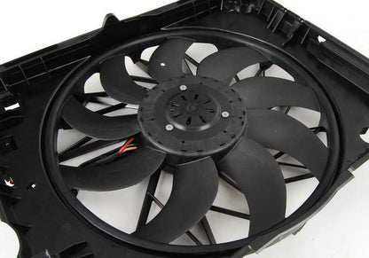 Complete fan with OEM housing 17427534911 for BMW E60, E61, E63, E64 (540i, 550i - N62). Compatible with manual and automatic change. Original BMW.