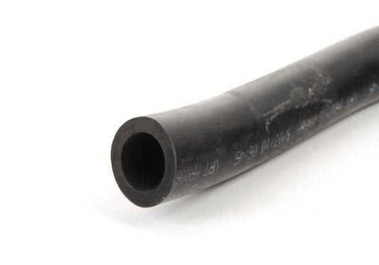 Tubo di ventilazione del motore OEM 11151284762 per BMW E30 ed E28 {316i, 318i} con motore M10. Compatibile con versioni manuali e automatiche. BMW originale.