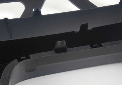 Upper molding of the Print Printing bumper OEM 51113420473 for BMW E83. Original BMW.