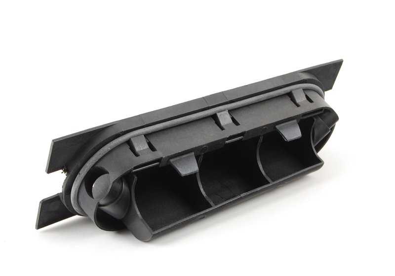 Tapa de ventilación trasera OEM 64221972010 para BMW E30. Rejilla original para salida de aire en maletero. Compatible solo con modelos BMW E30. Pieza original BMW.