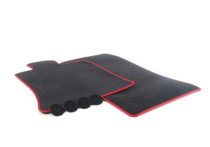 Juego de alfombrillas de moqueta velours OEM 51477330808 para MINI R55, R56, R57. Alfombras originales MINI, diseño específico para versiones GP2, ajuste perfecto y calidad premium.