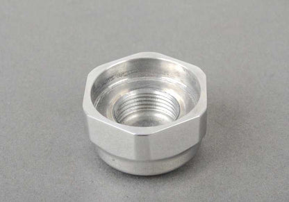 Tuerca ciega para varios modelos de BMW (OEM 33533054172). Original BMW