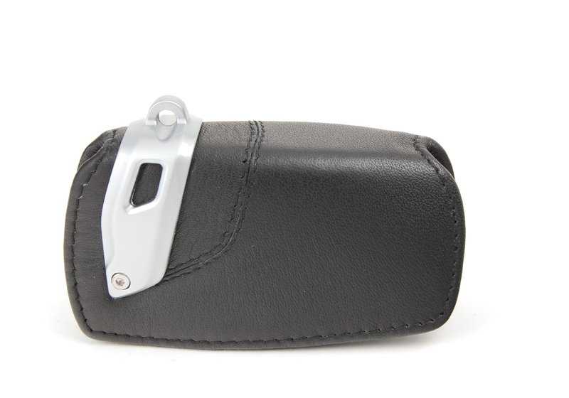 BMW OEM key cover 82292219911 compatible with models F20, F21, F22, F23, F45, F30, F31, F34, F80, F32, F33, F36, F82, F83, F07, F10, F11, F06, F12, F13, F01 , F02, F25, F26, F85 und F86. Original BMW.