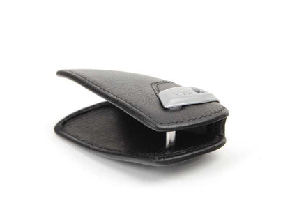 BMW OEM key cover 82292219911 compatible with models F20, F21, F22, F23, F45, F30, F31, F34, F80, F32, F33, F36, F82, F83, F07, F10, F11, F06, F12, F13, F01 , F02, F25, F26, F85 und F86. Original BMW.