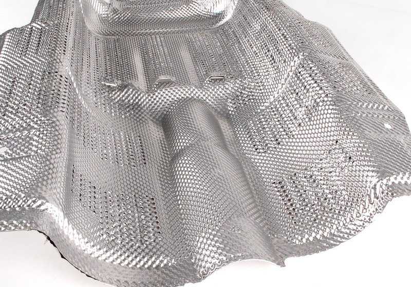 Protector térmico del túnel central OEM 51488119049 para BMW Serie 3 (E36). Original BMW.