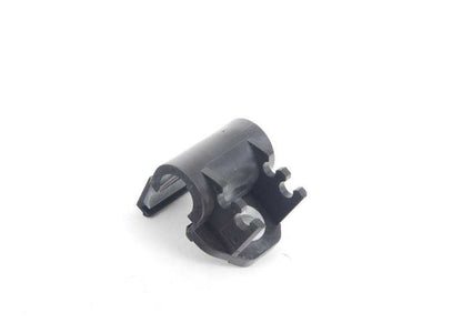 OEM brake hose support 34306774087 for BMW Z4 E85 (2.0i, 2.2i, 2.5i) with manual or automatic change. Models made between 2002 and 2008. Original BMW.