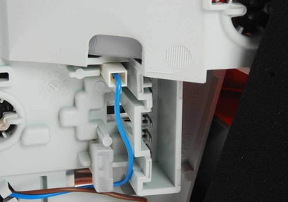 Luz Trasera Bmw En El Panel Lateral Para Serie 3 Cabrio E93. Original Recambios