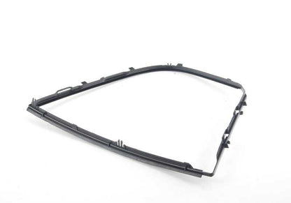 Junta ventana lateral trasera derecha OEM 51347060220 para BMW E90 {316d, 316i} todos los modelos compatibles. Original BMW.