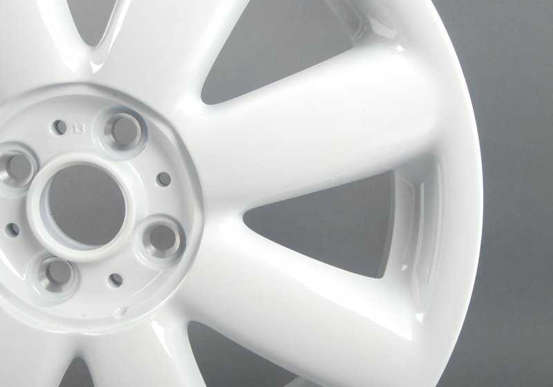 Llanta de aluminio Crown Spoke 104 Aspen White 17" OEM 36116769412 para MINI R50, R53, R56, Clubman R55, Cabrio R52, R57... y más. Original MINI.