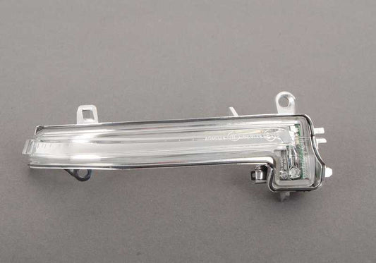 Intermittierender rechter Spiegel OEM 63137280772 für BMW F20, F21, F22, F23, F87, F30, F31, F34, F35, F32, F33, F36, E84, i3 (I01). Original BMW.