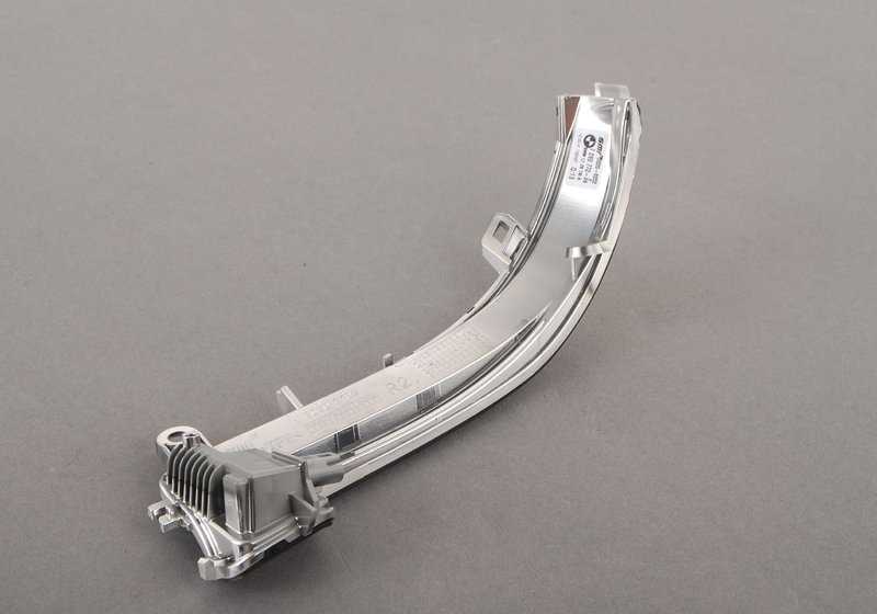 Intermittierender rechter Spiegel OEM 63137280772 für BMW F20, F21, F22, F23, F87, F30, F31, F34, F35, F32, F33, F36, E84, i3 (I01). Original BMW.