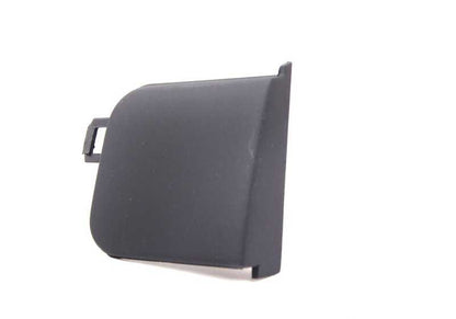 Rechte Abdeckung Hartdachbefestigung OEM 51438172804 für BMW E36. Original BMW Stück. Ideal, um den Hardtop -Anker abzudecken und das Innenraum in gutem Zustand zu halten. Schwarze Farbe