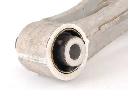 Brazo de suspensión trasero superior izquierdo OEM 33326781625 para BMW E46 {316i, 316Ci} (todos los acabados y motorizaciones indicados). Original BMW.