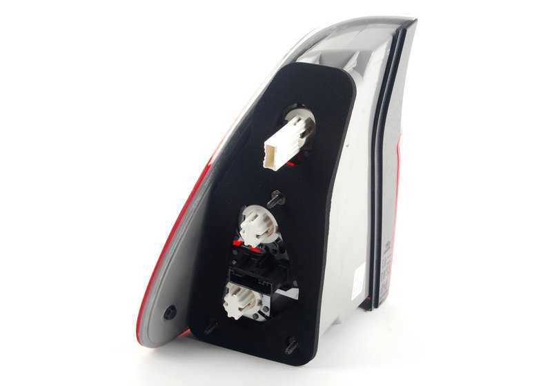 Piloto trasero derecho blanco OEM 63217164474 para BMW X5 E53 (todos los modelos: 3.0i, 4.4i, 4.6is, 4.8is) desde 1999 hasta 2006. Original BMW.