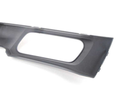 Difusor trasero inferior imprimado OEM 51128047364 para BMW Serie 7 F01 y F02 (760i, 760Li). Compatible con modelos fabricados entre 2009 y 2015. Repuesto original BMW.