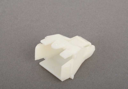 Clip blanc OEM 52207157536 pour BMW E81, E82, E87, E46, E92, F10, E84, E71, E72. BMW d'origine.