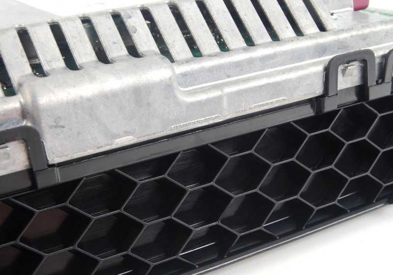 Pantalla multimedia OEM 65509289580 de 8,8" para BMW E70, E71, E72. Original BMW.