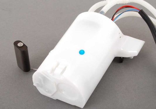 Right supply unit with internal fuel pump for BMW Z4 E89 (OEM 16147363076). Original BMW