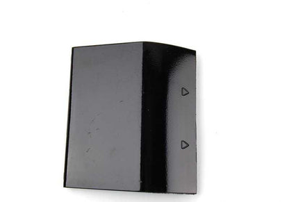 Tapa embellecedora paragolpes trasero OEM 51121938421 para BMW E32. Original BMW.