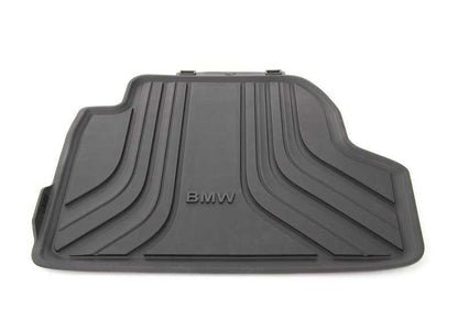 Juego de alfombrillas traseras BMW antilluvia OEM 51472348158 para BMW F32 y F82. Protegen contra suciedad y humedad. Compatibles con versiones Sport, Modern y Basic Line. Original BMW.