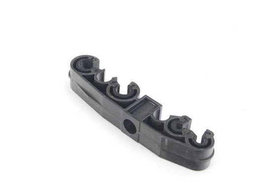 Clipe de tubo BMW 3 E46, Z8 E52 (OEM 16121183772). BMW original.