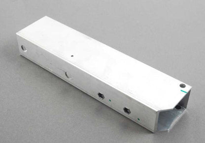 Soporte deformable delantero inferior derecho OEM 51117158874 para BMW F07, F07N, F10, F10N, F11, F11N, F18, F18N. Pieza original BMW.