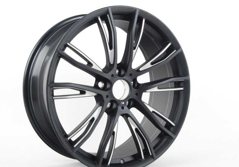 Alloy tire M double radio 624 OEM 36116862774 for BMW F30, F31, F32, F33, F36. Original BMW.