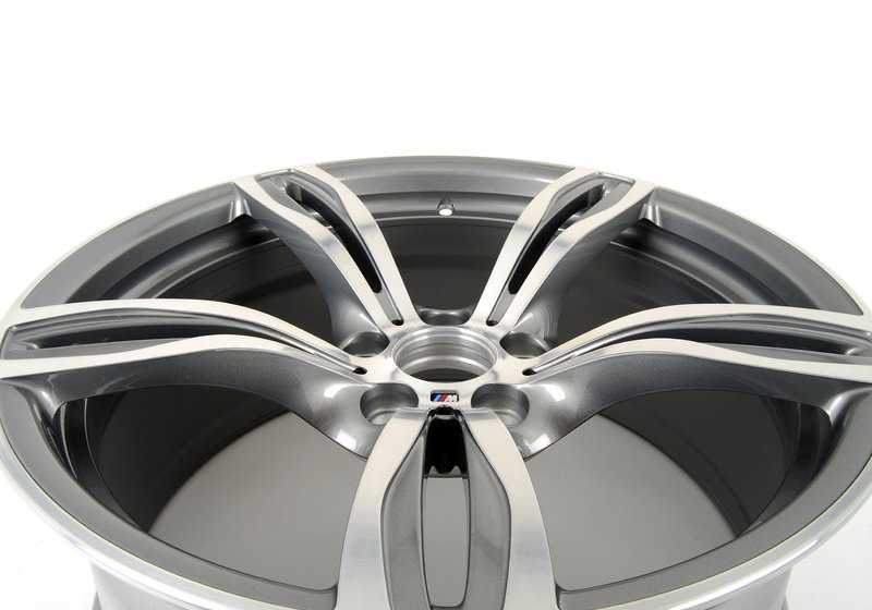 Alloy tires M double radio 343 OEM 3611228399 for BMW F10. Original BMW.