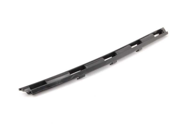 Jupe côté couverture droite OEM 51717034026 pour BMW Z4 E85 et E86 (tous les modèles: 2.0i, 2.2i, 2.5i). Pièce BMW originale.