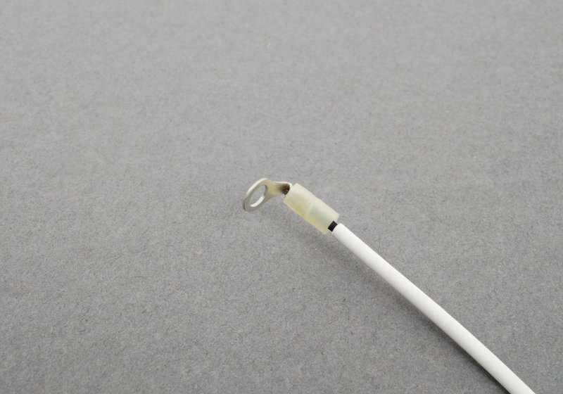 Adattatore del cavo OEM 51167265077 per BMW E71 ed E72 (x6, x6 m, xDrive30d, XDrive35D, XDrive35i). Compatibile con tutti i modelli indicati. BMW originale.
