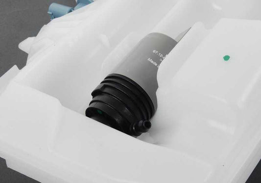 Sistema ParkWash per BMW E82 (OEM 61668051957). BMW originale.
