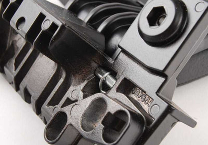 Tapa reposabrazos consola central OEM 51167897056 para BMW E60, E61. Original BMW.