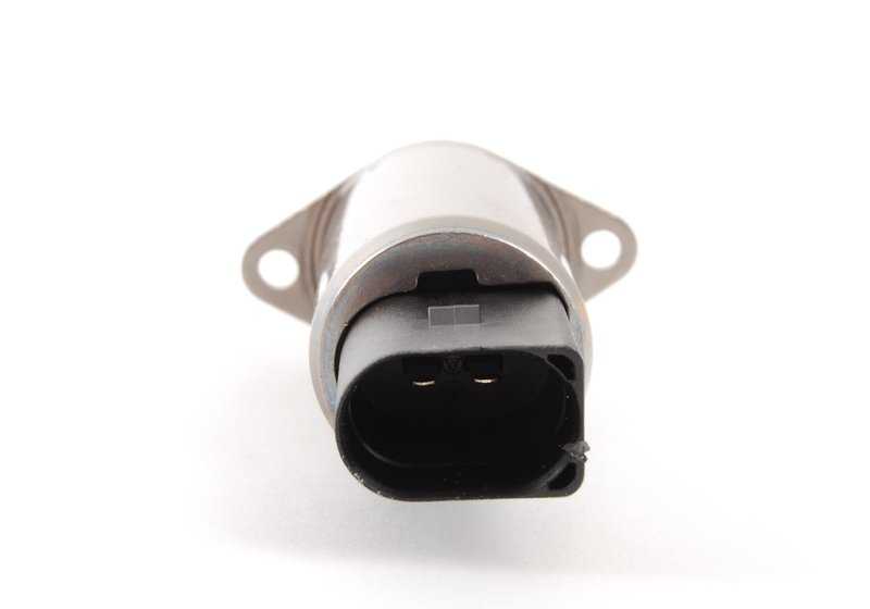 Válvula magnética OEM 11367841072 para BMW E60, E61, E63, E64 M5 y M6 con motor S85. Compatible con modelos con cambio manual y tracción trasera. Original BMW.