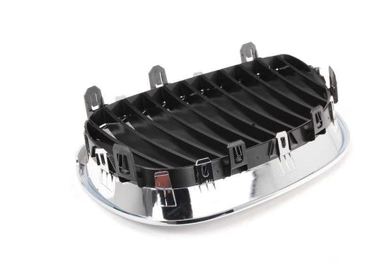 Chrome right trim grille OEM 51137065702 for BMW 5 Series E60, E60 LCI, E61, E61 LCI. Genuine BMW.