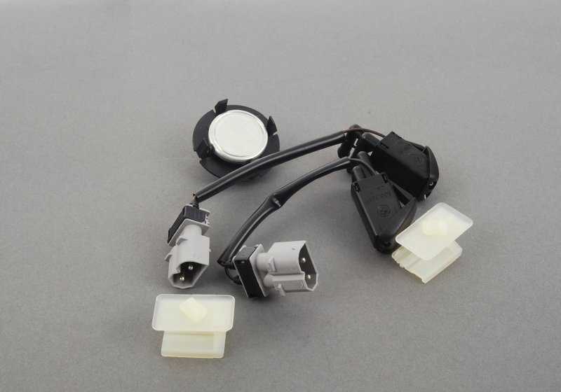 Heated Spray Nozzle Set for BMW 3 Series E36 (OEM 61669401941). Original BMW