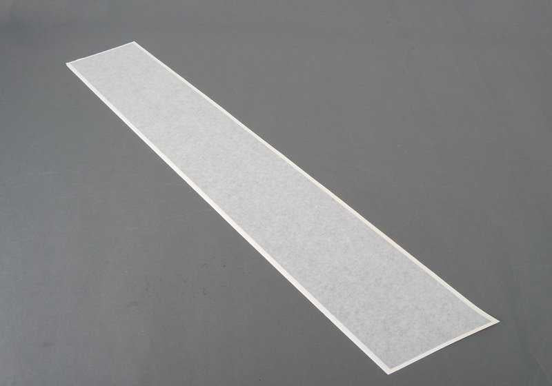 Rechte dekorative Bands 51147281522 für Mini R56, R56 LCI, Clubman R55, Clubman R55 LCI, Cabrio R57, Cabrio R57 LCI. Schwarz Farbe. Original Mini.