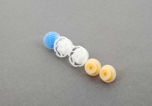 Juego de clips de sujeción OEM 63257312498 para BMW F30, F30N, F35, F35N, F80, F80N. Pieza original BMW. Ideal para fijar la tercera luz de freno.