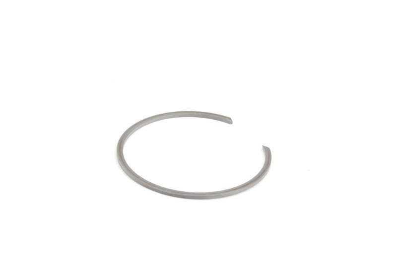 Anillo de retención OEM 24311421070 para BMW E34, E39, E32, E38, E31, E53, E52. Original BMW.
