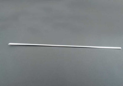 Moldura trasera derecha para BMW (OEM 51135476176). Original BMW
