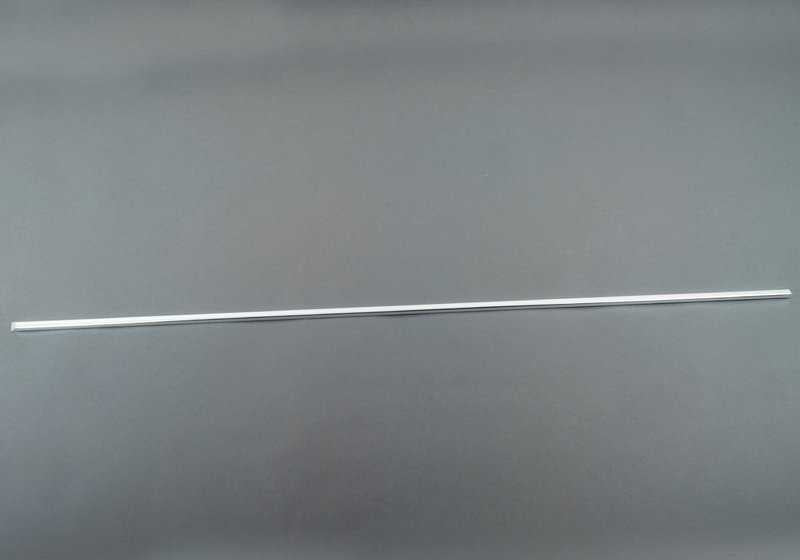 Moldura embellecedora puerta delantera derecha OEM 51136454185 para BMW E46 (Todos los modelos compatibles). Pieza original BMW.