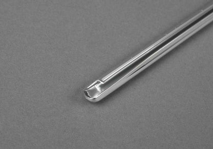 Moldura lateral izquierda para techo OEM 51135450112 para BMW Serie 02 {1600, 1600-2, 1602, 1802, 2002, 2002tii, 2002 Turbo}. Original BMW.