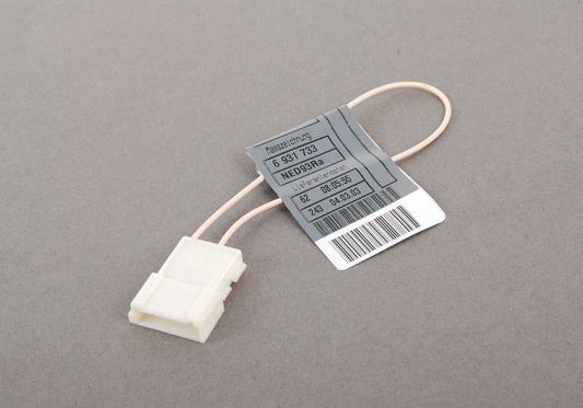 Adaptador filtro RC OEM 61126931734 para BMW E39 y E53. Compatible con sistemas de sonido HiFi/Top HiFi y HiFi DSP. Recambio original BMW.