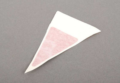 OEM rear reflector 63318363847 for BMW 5 E39 (520d, 520i) years 1996-2003. Compatible with diesel and gasoline versions, manual and automatic change. Original BMW.