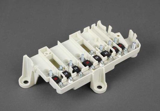 Caja de fusibles 8 vías OEM 61138387544 para BMW E39, E38. Repuesto original BMW. Ideal para sustituir o reparar el portafusibles en vehículos compatibles.