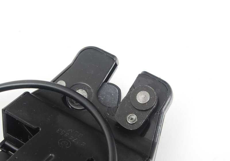 Cerradura de maletero OEM 51248174853 para BMW E38. Pieza original BMW.