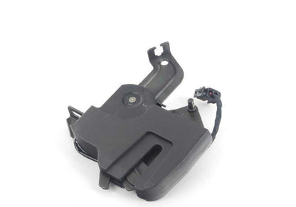 Cerradura de tapa de capota izquierda OEM 51258248313 para BMW E46. Original BMW.